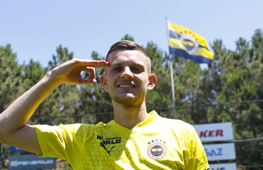Fenerbahçe'nin yeni transferi Sebastian Szymanski'den şampiyonluk açıklaması örnek aldığı futbolcuyu açıkladı