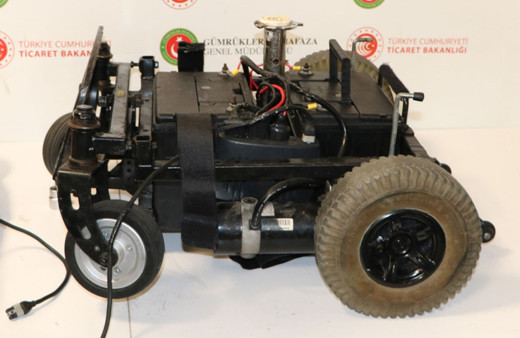 İstanbul Havalimanı'nda engelli aracının aküsünde uyuşturucu ele geçirildi!