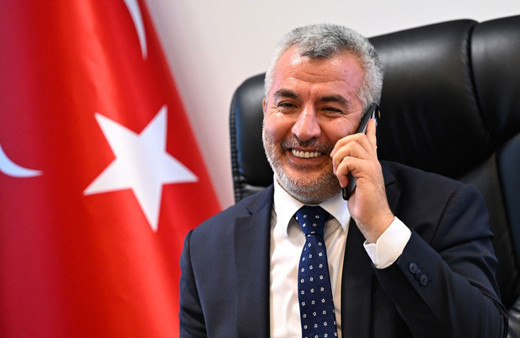 ÖSYM Başkanı, YKS'deki 10 şampiyonu tek tek tebrik etti