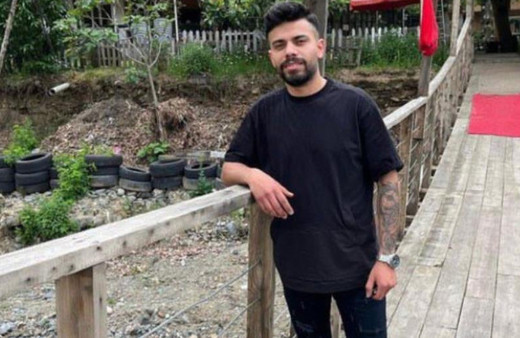 Trafikte 'Neden yol veriyorsun' dediği genci öldürdü! Gencin son anları kamerada...