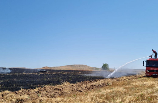 Amasya'da anız yangınında 5 dönüm alan zarar gördü!