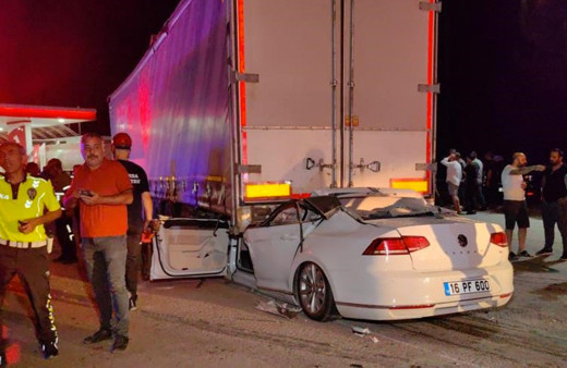 Tırın altına girdi feci şekilde can verdi! Tır şoförü ölen kişinin kimliğini görünce kahroldu
