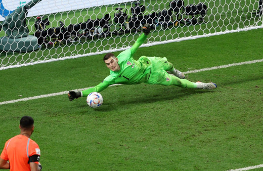 Fenerbahçe'ye Dominik Livakovic'ten kötü haber! Kimse bunu beklemiyordu, ters köşe yaptı!