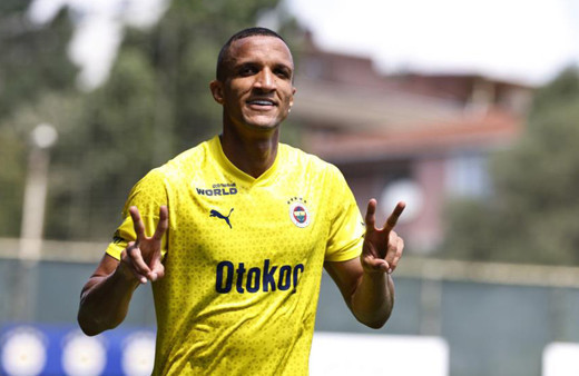 Fenerbahçe'de yeni transfer Rodrigo Becao, ilk antrenmanına çıktı