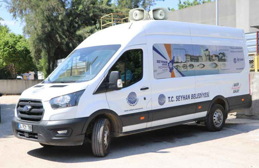 Sıcaklara karşı belediyeden güldüren anons: "Dışarı çıkmayın, güneşe ateş etmeyin"