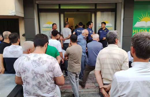 Adana'da HÜDA PAR İl Başkanlığına düzenlenen saldırıda il sekreteri hayatını kaybetti