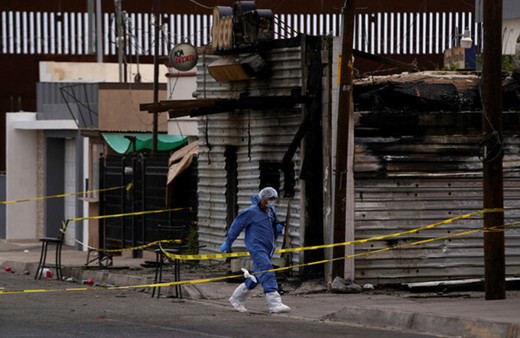 Bir bara molotof kokteylli saldırı düzenlendi! 11 kişi yanarak öldü