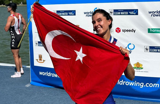 Milli kürekçi Elis Özbay, 23 yaş altında dünya şampiyonu oldu!