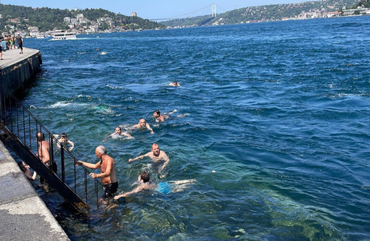 İstanbul sıcak havada yanmaya devam ediyor!