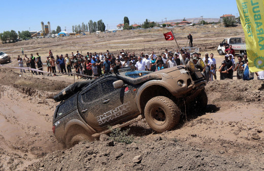 Sivas Şarkışla'da off-road yarışı düzenlendi!