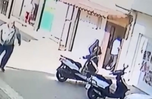 HÜDA PAR Adana İl Başkanlığındaki bıçaklı saldırının yeni görüntüleri ortaya çıktı!