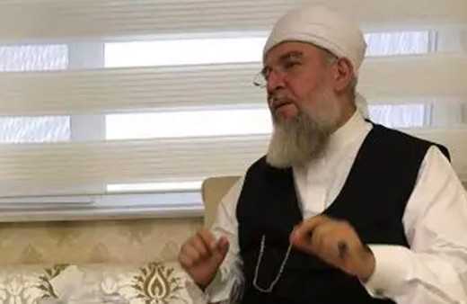 Menzil'in yeni şeyhi kim olacak? Yeni Şafak yazarı Yusuf Kaplan'dan öneri