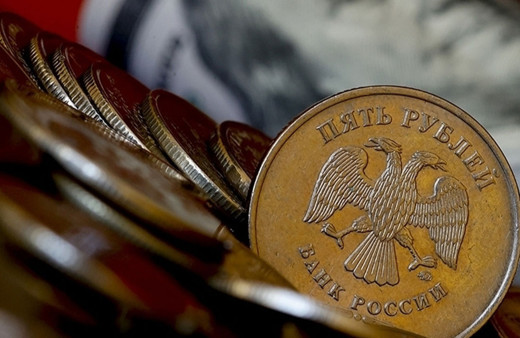 Rusya'da dijital rublenin kullanımı başlıyor!