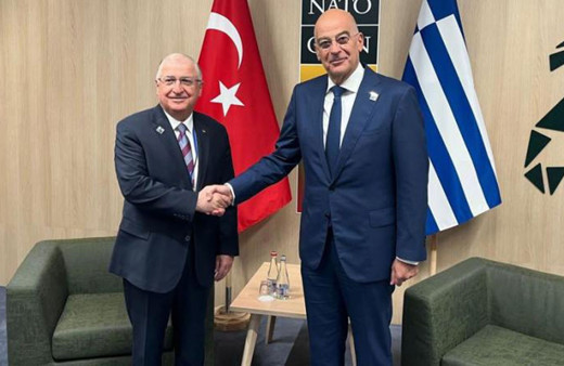 Bakan Güler Yunan mevkidaşı Dendias ile görüştü