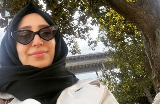 Diyanet İşleri Başkanı Ali Erbaş'ın kızı Feyza Erbaş dert yandı! Euro 30 TL oldu, yurtdışını gezemiyoruz