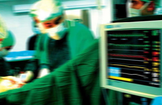 Doktorlar midesinden çıkardı! 11'ini birden yutmuş