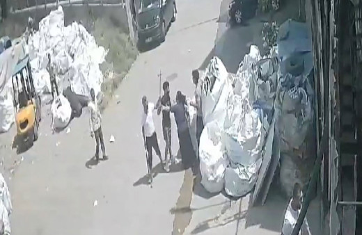 İstanbul'da 'hızlı gitme' diyen esnafın dükkanını satır ve bıçaklarla basıp dehşeti yaşattılar