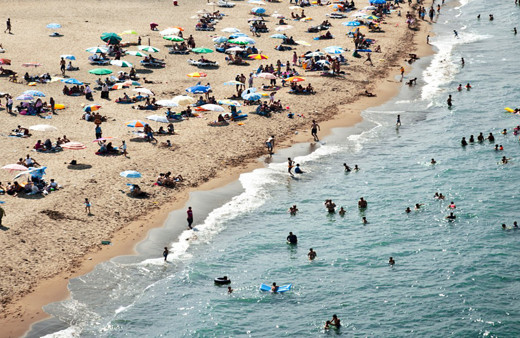 Sakarya sahilde tehlike! Tatilciler uyarıldı sahile giriş yasaklandı