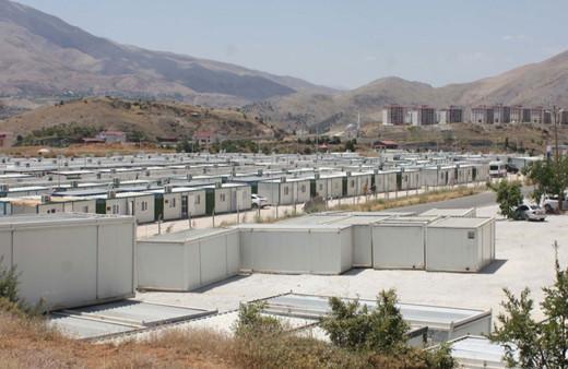 Adıyaman Çelikhan'da yapımı tamamlanan 534 konteynerde yaşam başladı