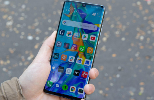 Sosyal medyada video çekmek için cep telefonu almak isteyen aile 8 aylık bebeğini sattı