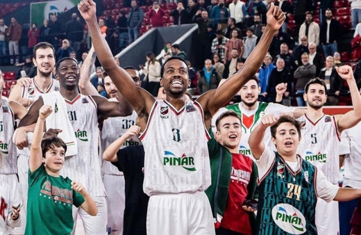 Erick McCollum, Pınar Karşıyaka’da emekli olmak istiyor