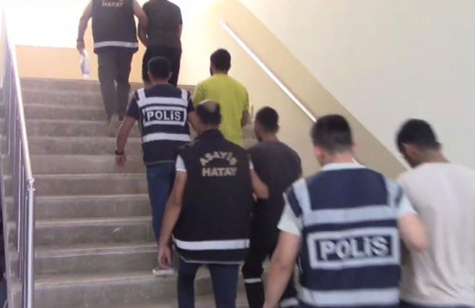 Deprem bölgesinde hırsızlık yapan 10 şüpheli yakalandı!