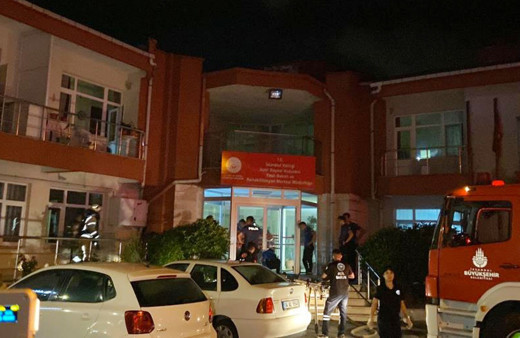 Sarıyer’de 2 katlı huzurevinde korkutan yangın