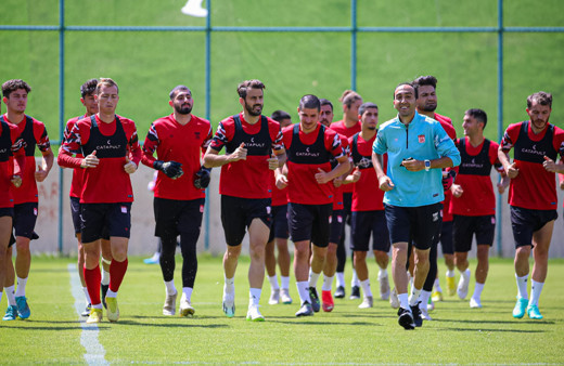 Sivasspor'un 2. etap kampı Erzurum'da sürüyor
