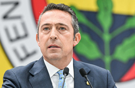 Ali Koç'tan Jorge Jesus ve transfer açıklaması! "2-3 tane daha nokta transfer atışımız var"