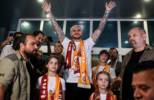 Galatasaray resmen açıkladı! Mario Icardi'ye 10 milyon bonservis 6 milyon euro yıllık para