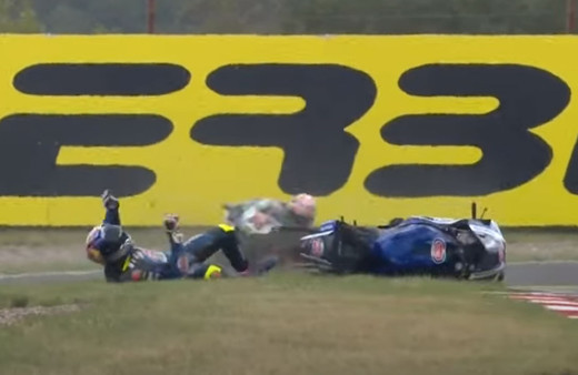 Toprak Razgatlıoğlu, Çekya'daki son yarışı tamamlayamadı!