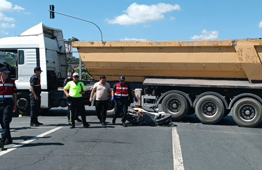 Tekirdağ'da hafriyat kamyonuyla çarpışan motosikletin sürücüsü öldü!