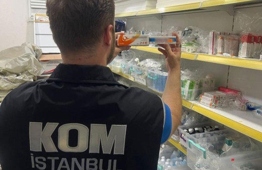 İstanbul’da 5 milyon liralık kaçakçılık operasyonu: 4 gözaltı!