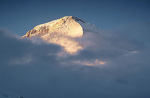 Kırgızistan'da Tanrı Dağı'na tırmanan 4 dağcıdan 12 gündür haber alınamıyor