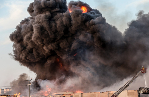 Bursa'da alevler 10 fabrikayı küle çevirdi! Yangın faciasının boyutu gün ağarınca ortaya çıktı