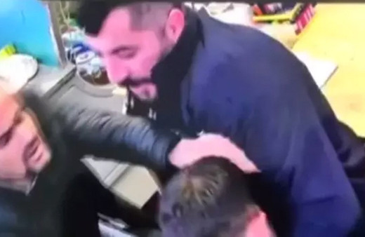 Esenyurt’ta tekel bayisinde daha önce yaşanan kavganın görüntüsü ortaya çıktı