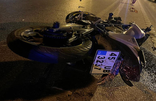 Motosiklet sürücüsünün feci ölümü! 22 yaşındaki genç metrelerce sürüklendi