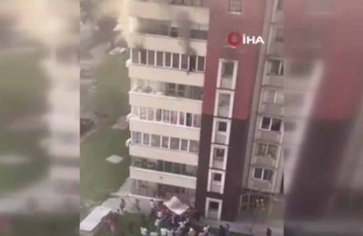 Metrelerce yüksekten önce çocuğunu attı sonra kendisi atladı! Can pazarı kamerada