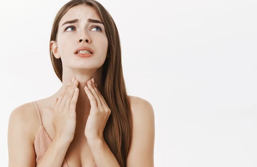 Enfeksiyonlar bademcik ve geniz etinin büyümesini tetikliyor!