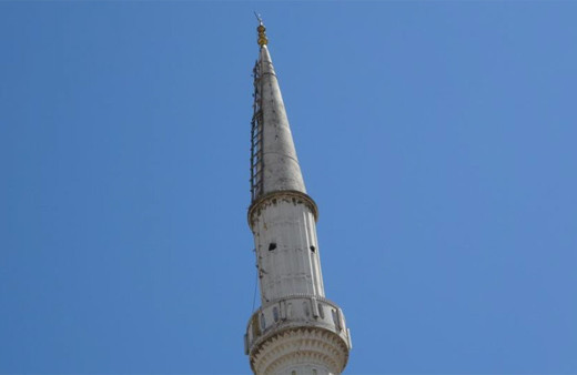 Malatya'da bir garip hırsızlık! Caminin minaresinde hilali çalmaya çalıştı