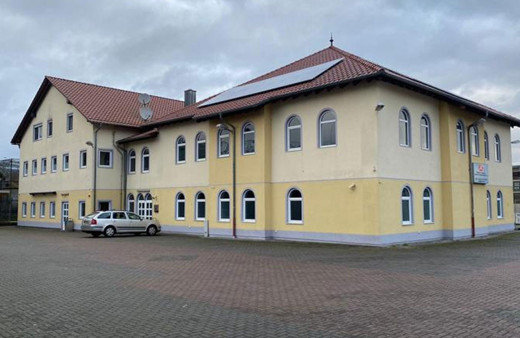 Almanya'da camiye gamalı haç çizili tehdit mektubu gönderildi