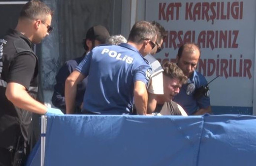 Direksiyon öğretmeni eşinin eğitim güzergahında silahla hayatına son verdi