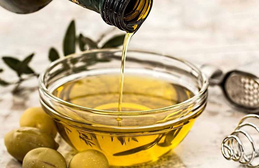 İhracatı kısıtlanmıştı! Ticaret Bakanlığı'ndan zeytinyağı açıklaması: 'Fiyatlar geri çekilecek'