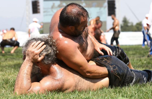 Bursa'da pehlivanlar er meydanına çıktı!