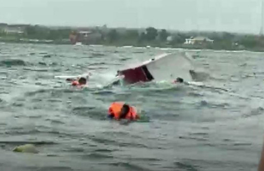 Bangladeş'te tekne kazasında 7 kişi öldü, 5 kişi kayboldu