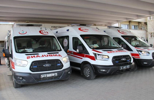 Elazığ'da husumetliler kan döktü! Bıçaklı kavgada iki kişi yaralandı