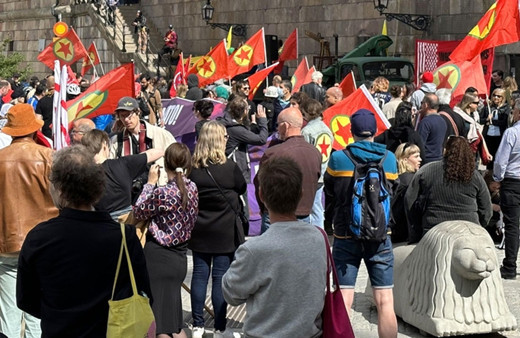 Ömer Çelik'ten Türkiye ve Erdoğan'ı hedef alan PKK yandaşlarına göz yuman İsveç'e tepki