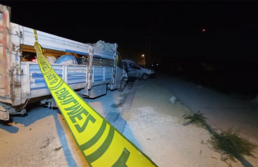 Konya'da feci kaza! Kamyonet ve ticari araç çarpıştı, 2 kişi öldü