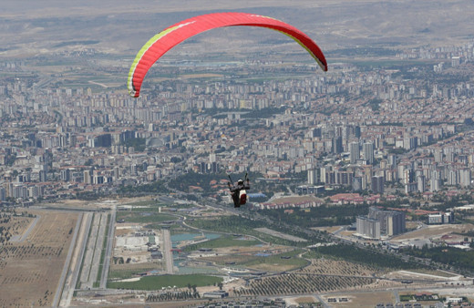 Yamaç Paraşütü Türkiye Şampiyonası Mesafe Yarışması, Kayseri'de başladı