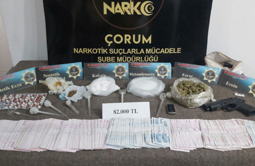 Çorum'da uyuşturucu ticareti yaptıkları iddiasıyla 5 kişi tutuklandı!